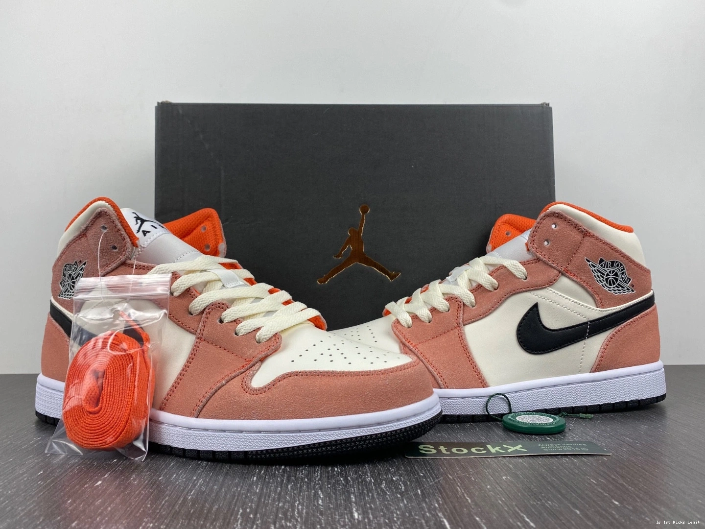 Jordan DV1336-800 Mid (GS) SE Suede Orange 1 - 0911